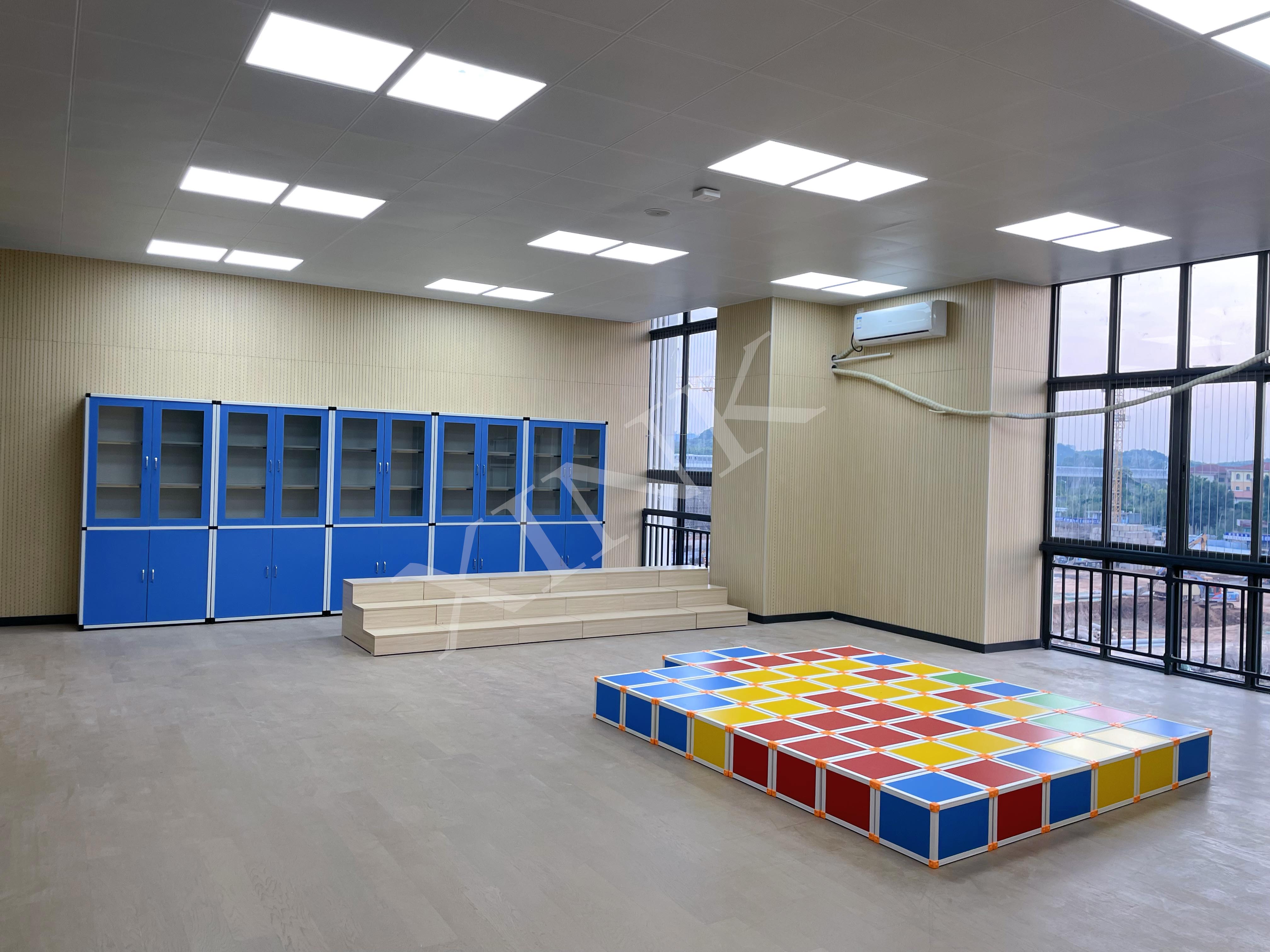 <a href='http://m.qmcku.cn/chanpin/59-1.html' target='1' style='font-size:18px; font-weight:bold; color:#000000;'>舞蹈室</a>