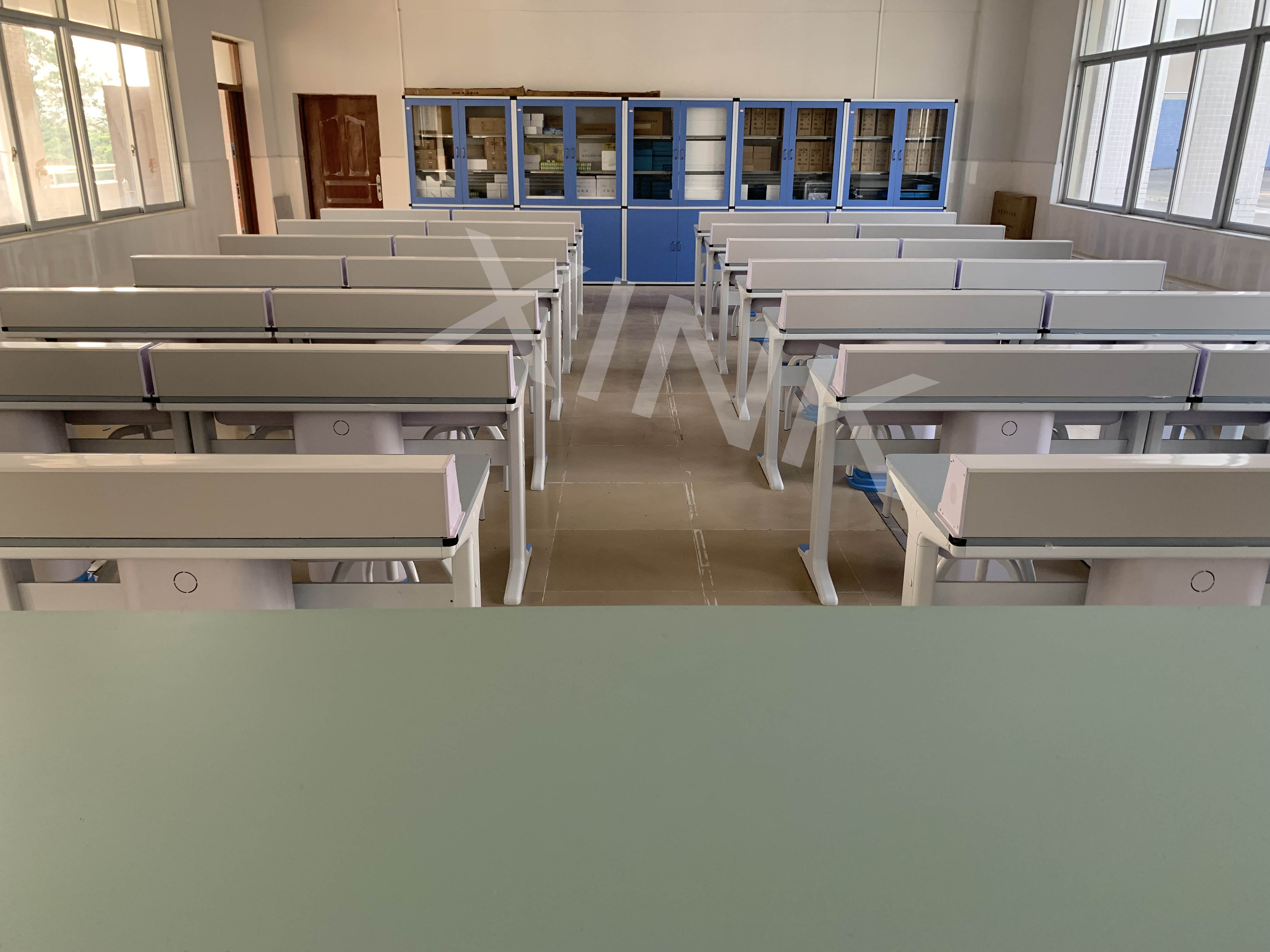 電學<a href='http://m.qmcku.cn/' target='1' style='font-size:14px; font-weight:bold; color:#0080ff;'>物理實驗室</a>