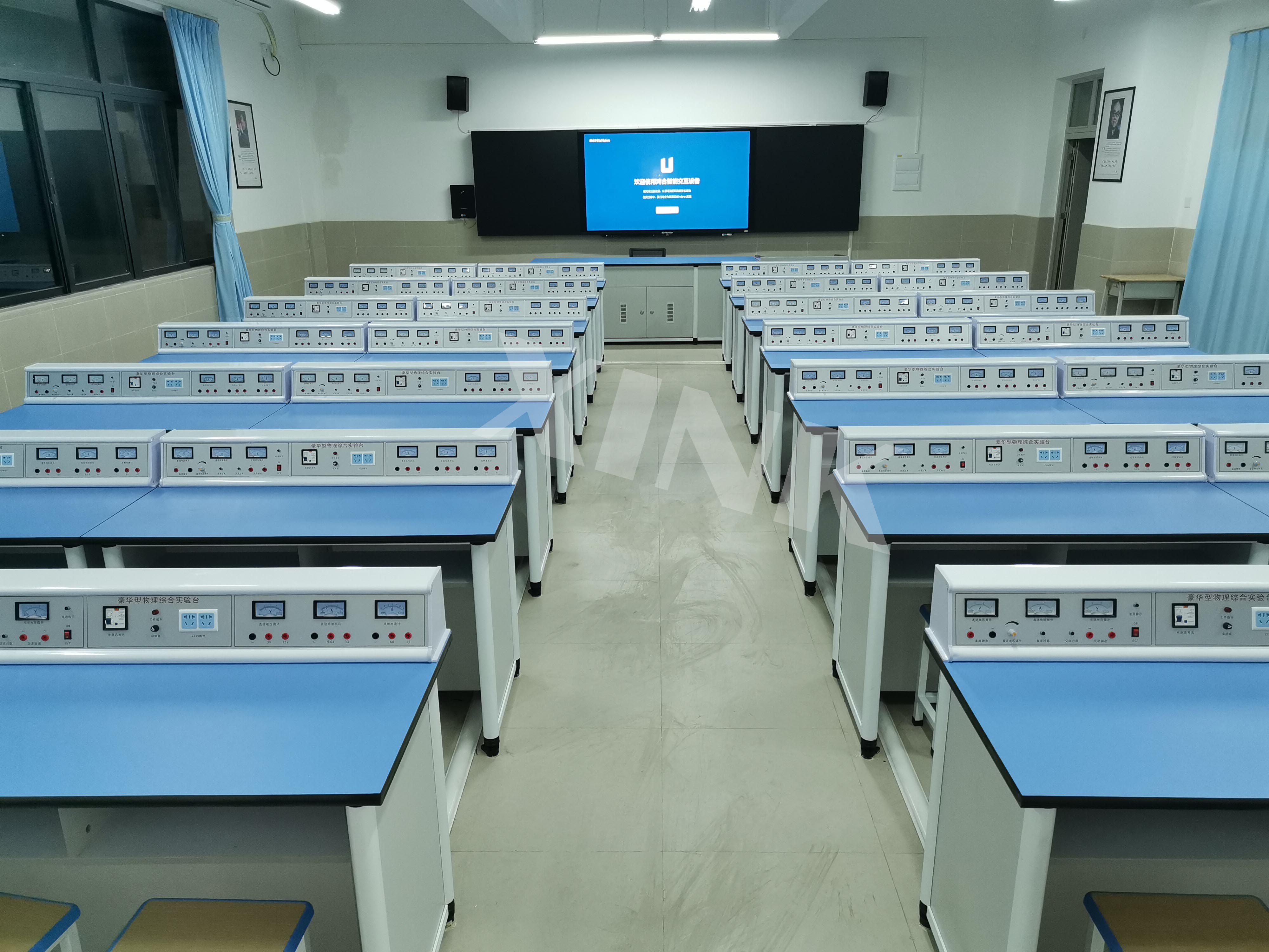 <a href='http://m.qmcku.cn/' target='1' style='font-size:14px; font-weight:bold; color:#0080ff;'>物理實(shí)驗(yàn)室</a>